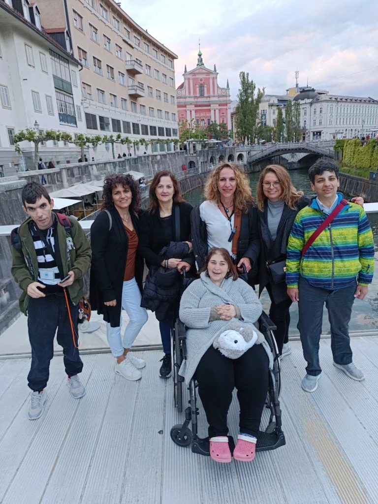 Ε.Γ.Ν.Υ.Α. Κινητικότητα Group Mobility Slovenia